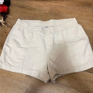 Old Navy Women's Tan Shorts